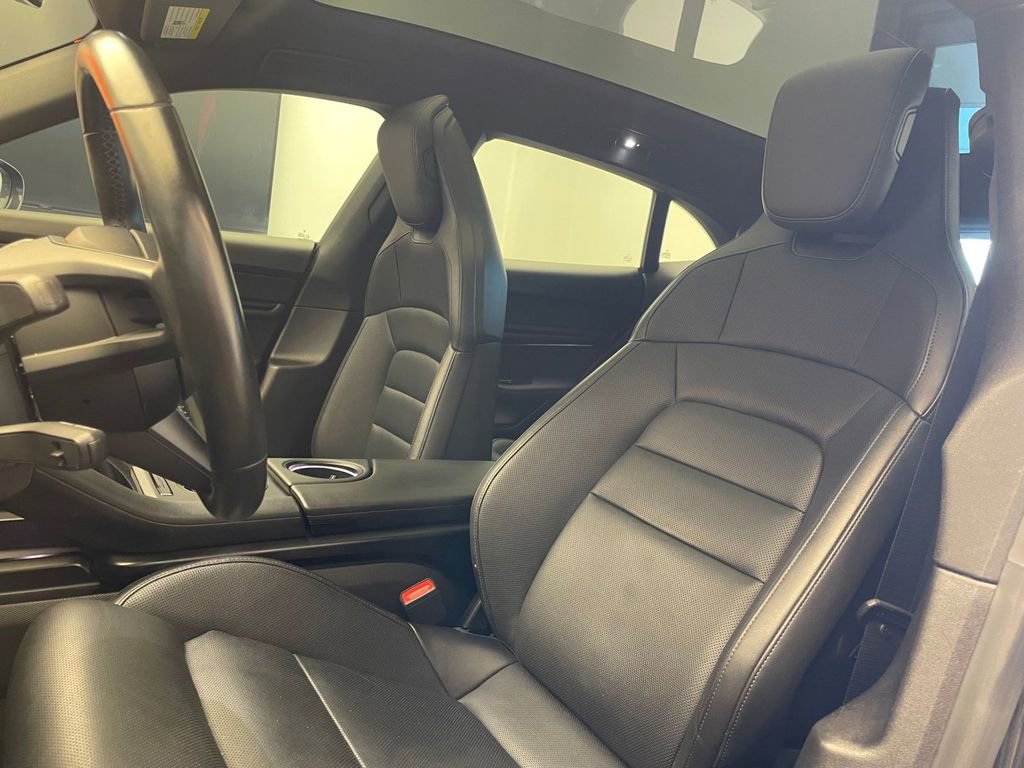 Used 2024 Porsche Taycan 4 Cross Turismo image 5