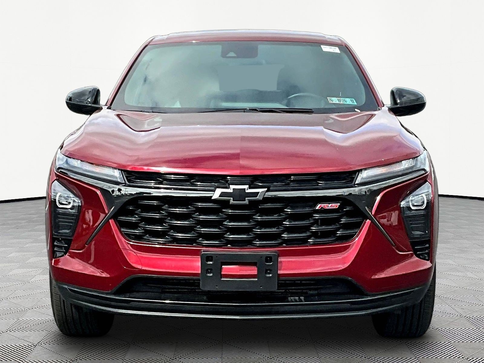 Used 2024 Chevrolet Trax RS FWD image 2