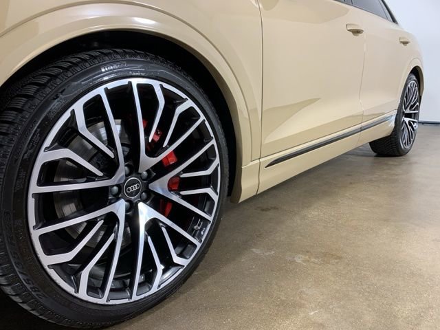 Used 2025 Audi SQ8 Premium Plus AWD/4WD image 2