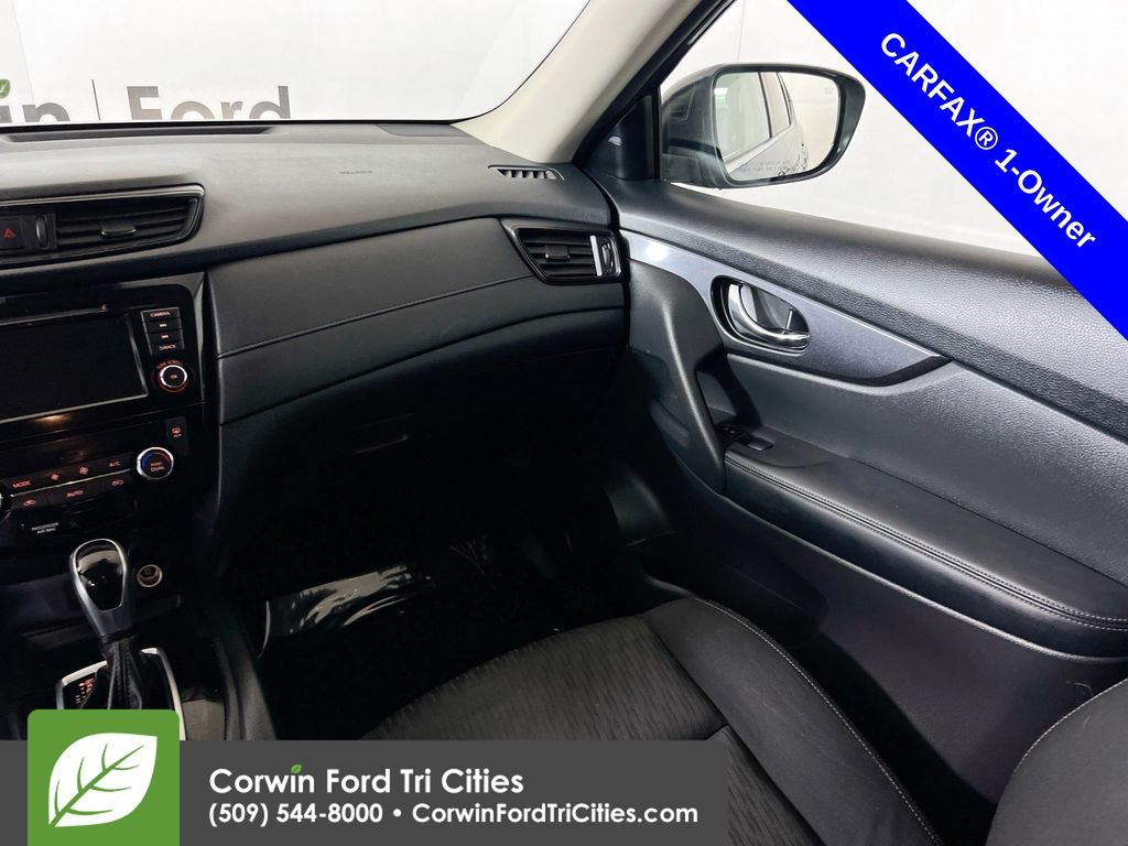 Used 2020 Nissan Rogue SV AWD/4WD image 26