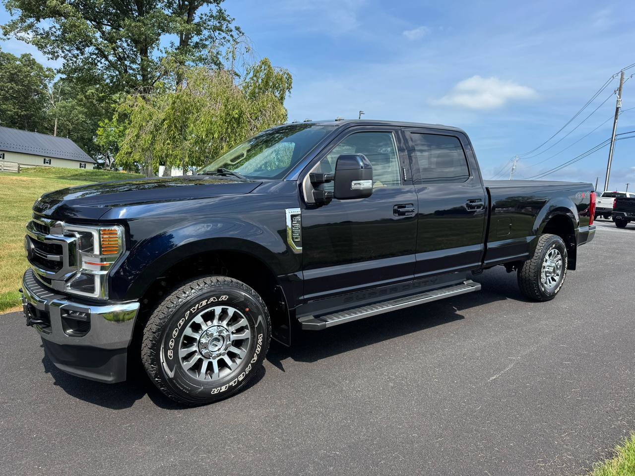 Used 2022 Ford F350 Lariat w/ Lariat Ultimate Package AWD/4WD image 2