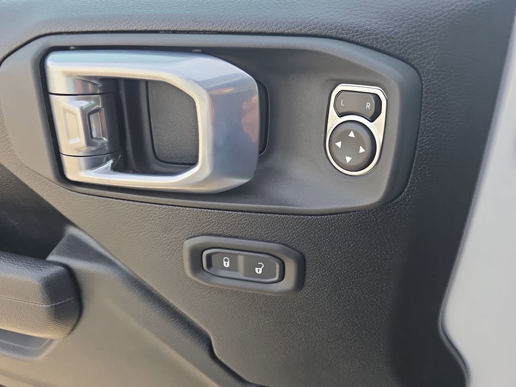 Used 2024 Jeep Wrangler Unlimited Rubicon image 29