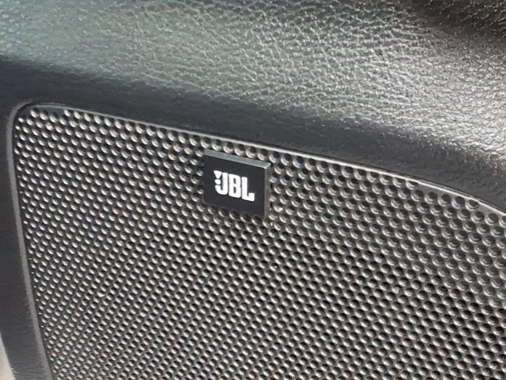 Used 2019 Toyota Tacoma TRD Off-Road w/ TRD Premium Off Road Package image 7