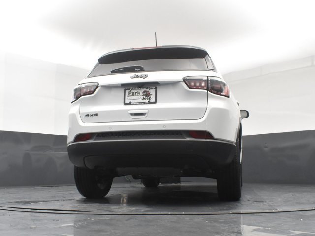 New 2026 Jeep Compass Limited AWD/4WD image 23