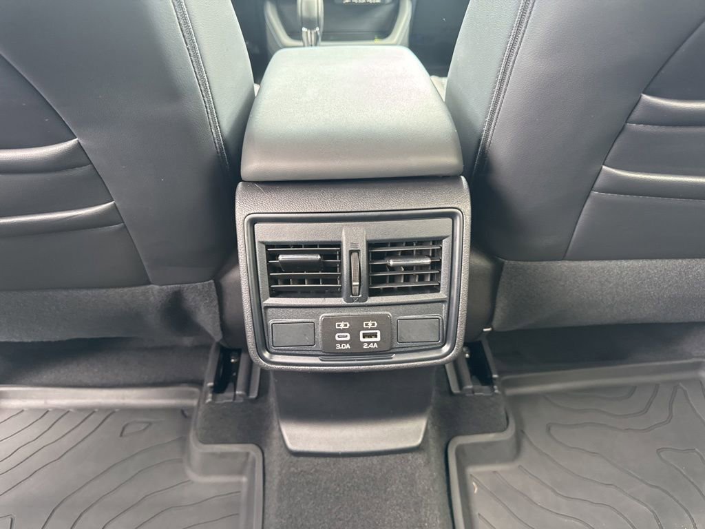 Used 2026 Subaru Forester Premium AWD/4WD image 25