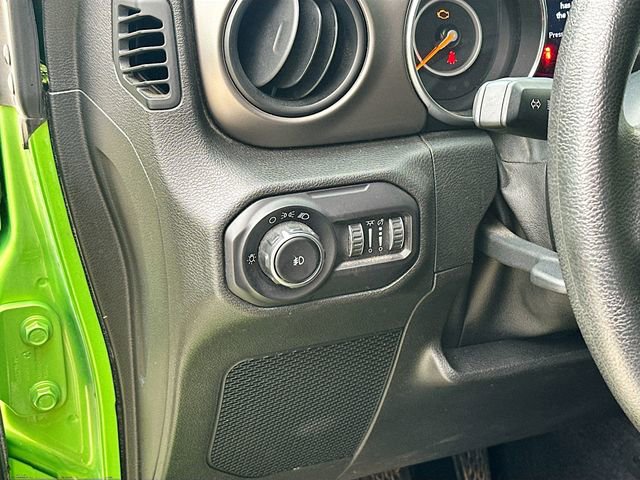 Used 2018 Jeep Wrangler Sport image 11