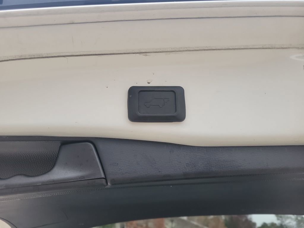 Certified 2021 Toyota RAV4 XLE Premium image 30