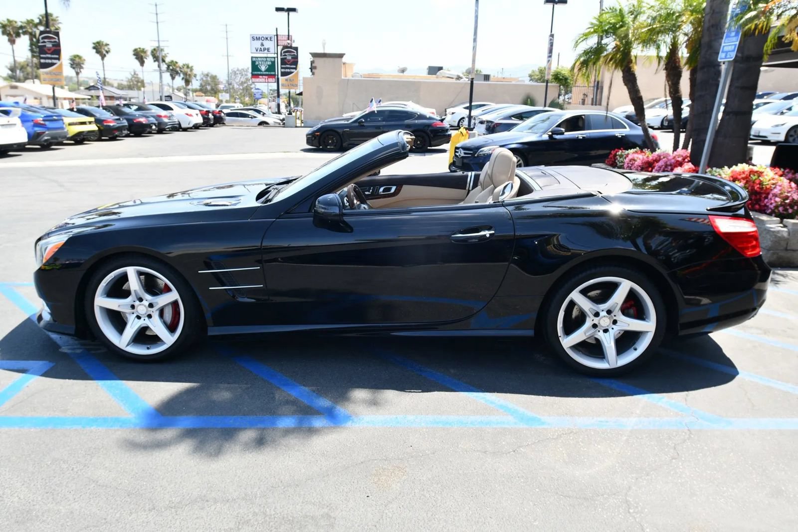 Used 2013 Mercedes-Benz SL 550 image 4