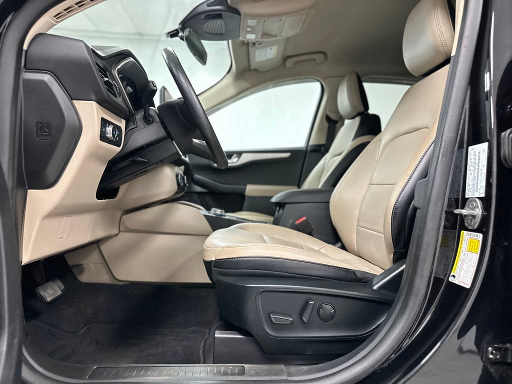 Used 2020 Ford Escape SEL FWD image 18