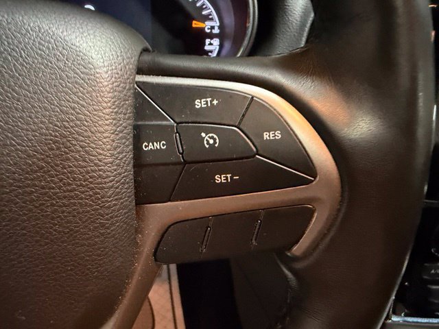 Used 2019 Jeep Grand Cherokee Altitude AWD/4WD image 33