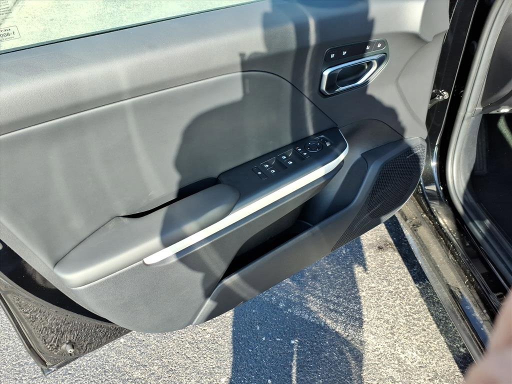 New 2025 Kia K4 GT-Line image 9