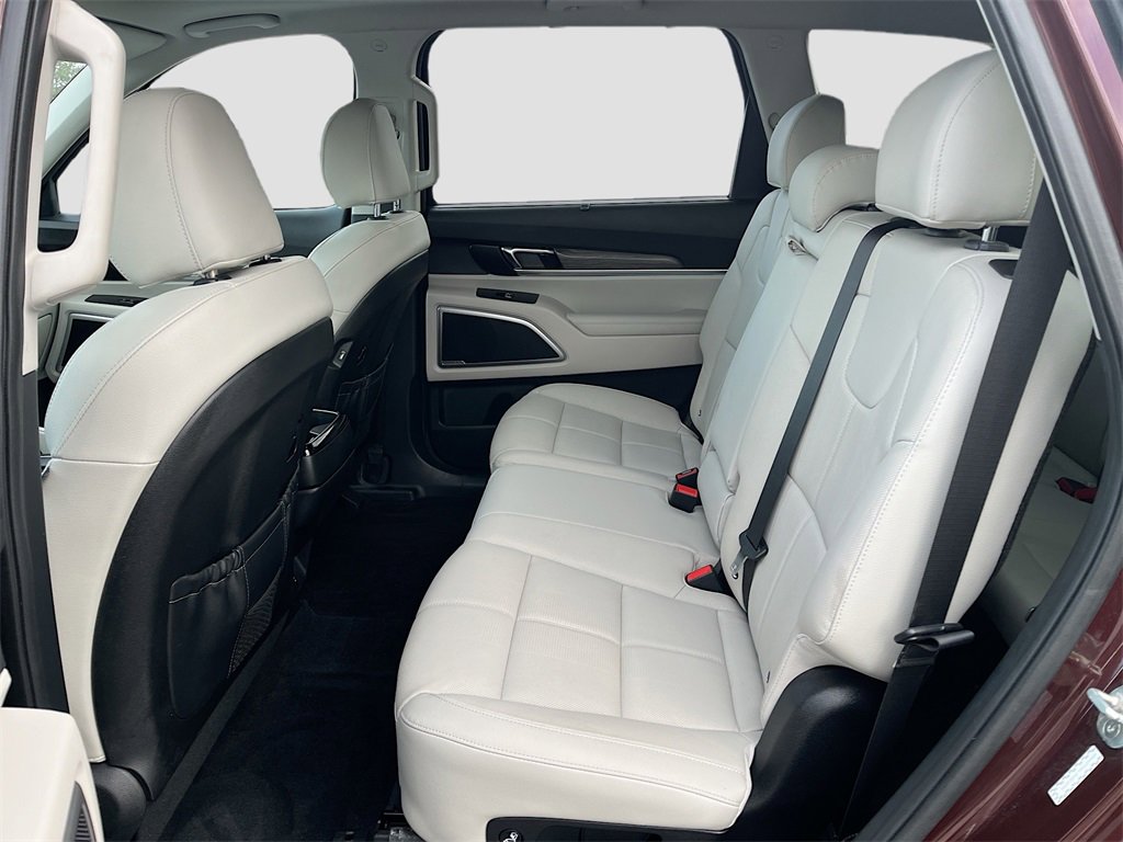 Used 2021 Kia Telluride EX image 25