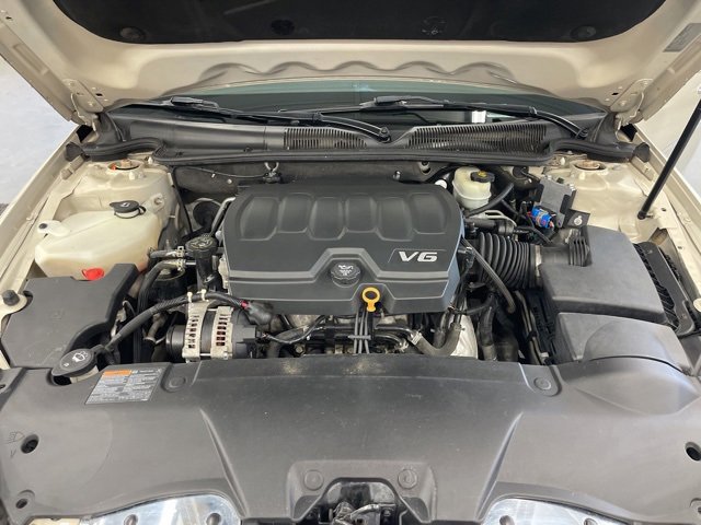 Used 2011 Buick Lucerne CXL w/ Driver Confidence Package image 34