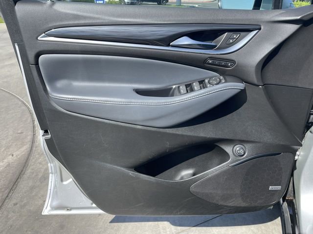 Used 2022 Buick Enclave Premium image 21