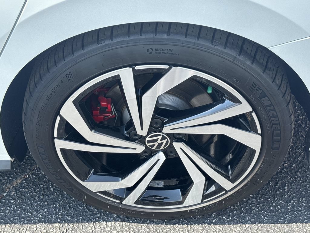 Used 2023 Volkswagen Jetta GLI Autobahn FWD image 18