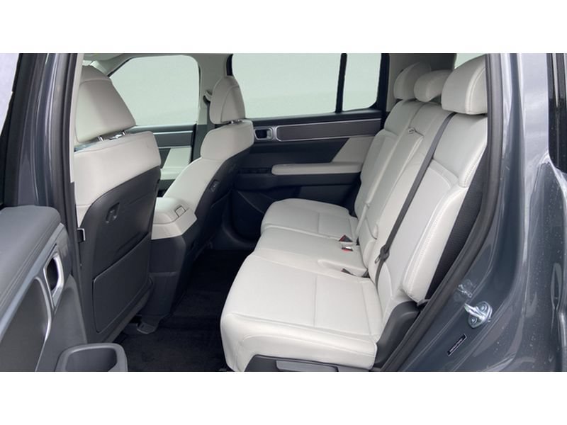 New 2026 Hyundai Santa Fe SE AWD/4WD image 18