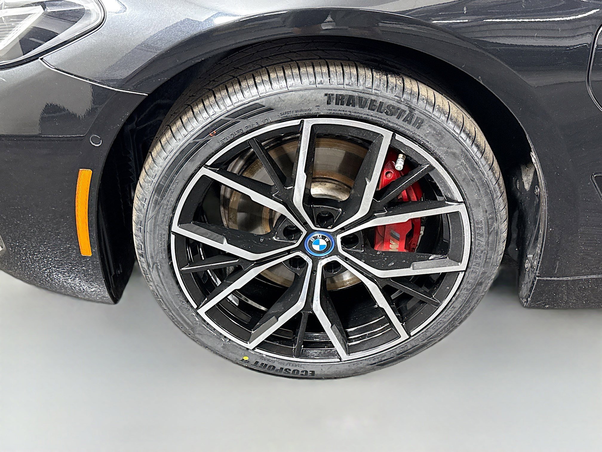 Used 2023 BMW 530e w/ M Sport Package image 38
