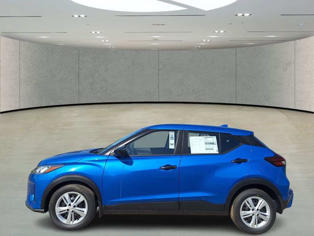 New 2025 Nissan Kicks Play S image 2