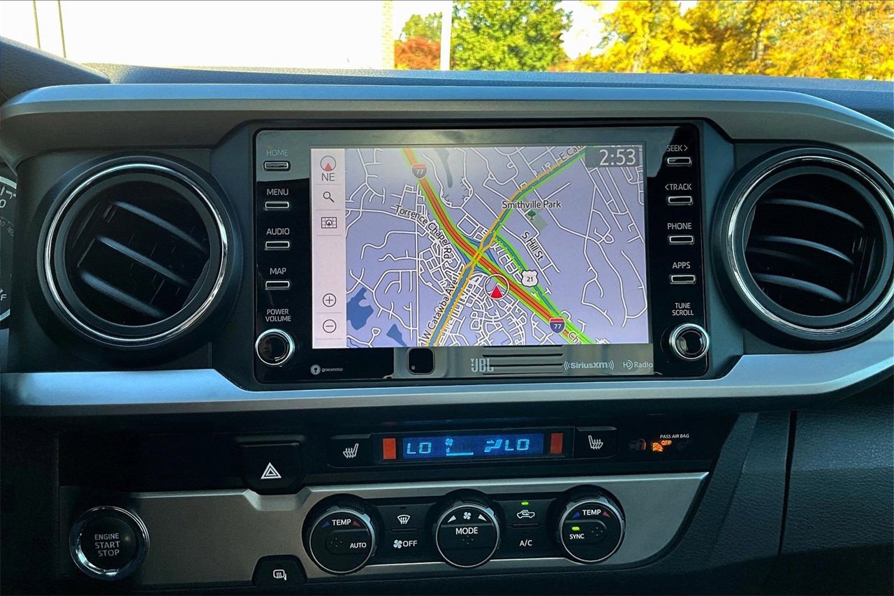 Used 2022 Toyota Tacoma Limited image 12