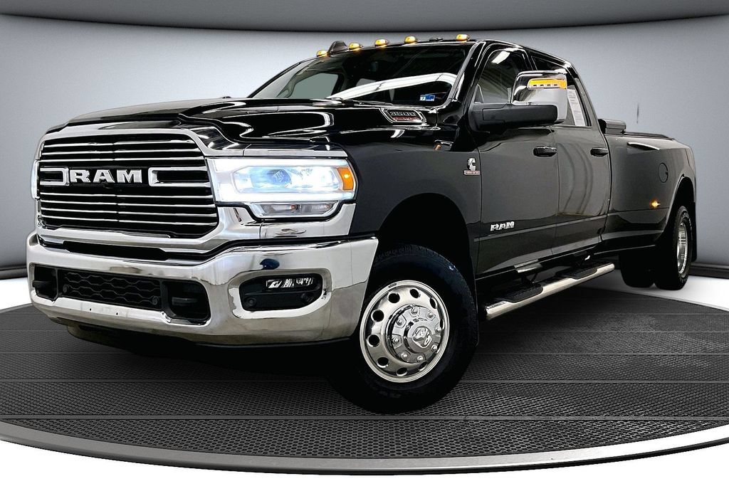 Used 2024 RAM 3500 Laramie w/ Towing Technology Group AWD/4WD image 3