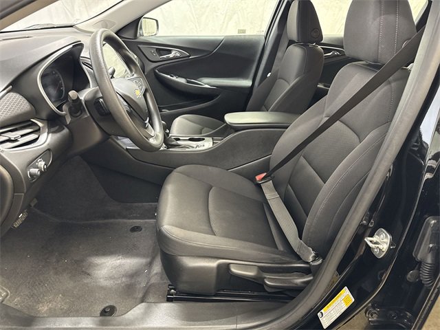 Certified 2025 Chevrolet Malibu LS image 10