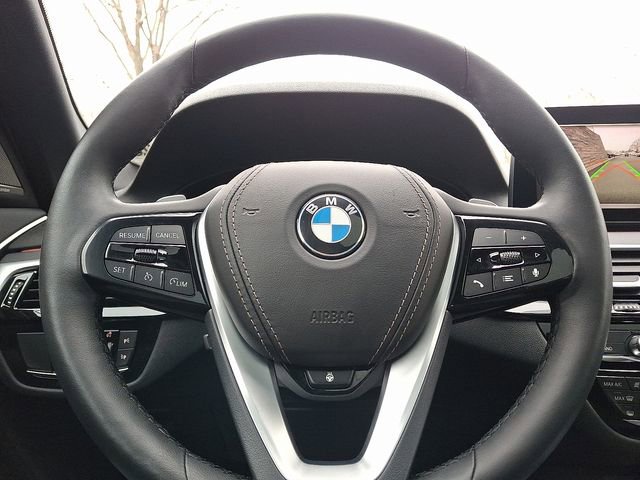 Used 2023 BMW 530i xDrive w/ Premium Package image 22