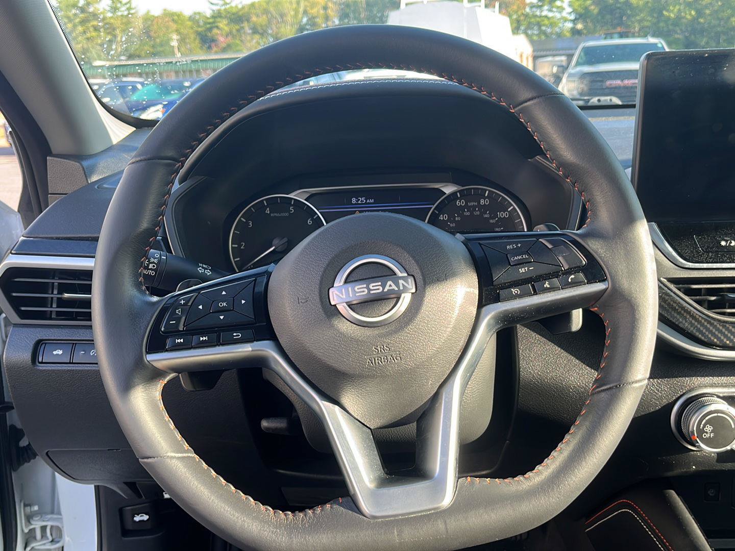Used 2024 Nissan Altima 2.5 SR w/ SR Premium Package AWD/4WD image 15