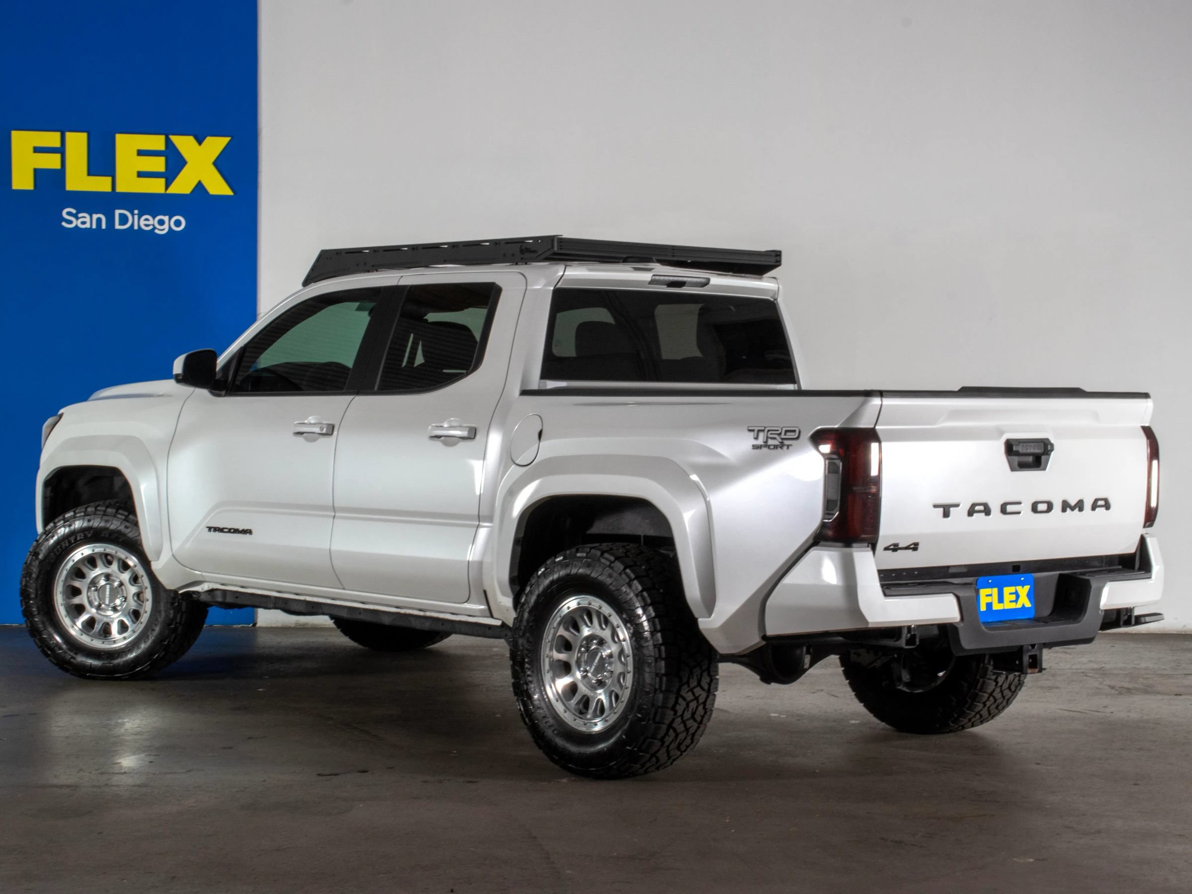 Used 2024 Toyota Tacoma TRD Sport AWD/4WD image 3