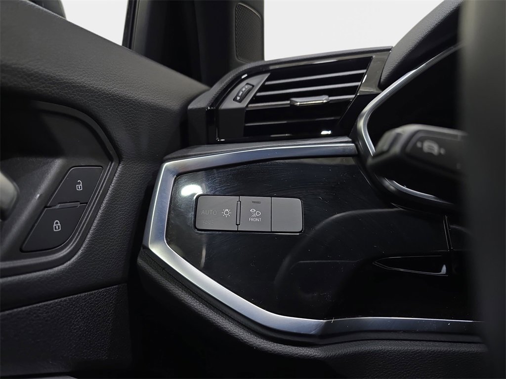 Used 2025 Audi Q3 2.0T Premium Plus w/ Premium Plus Package image 27