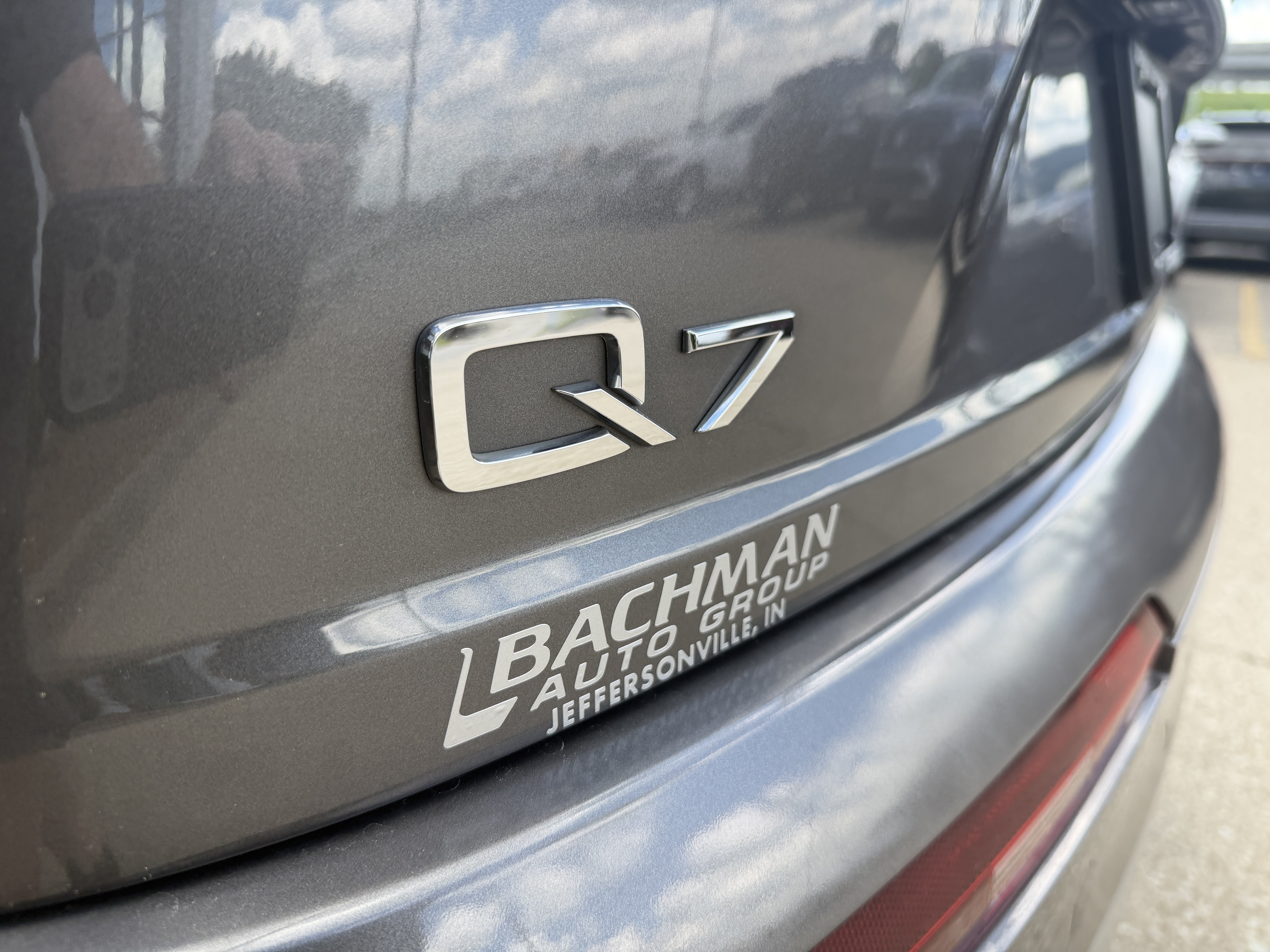 Used 2019 Audi Q7 3.0T Premium w/ Convenience Package AWD/4WD image 9