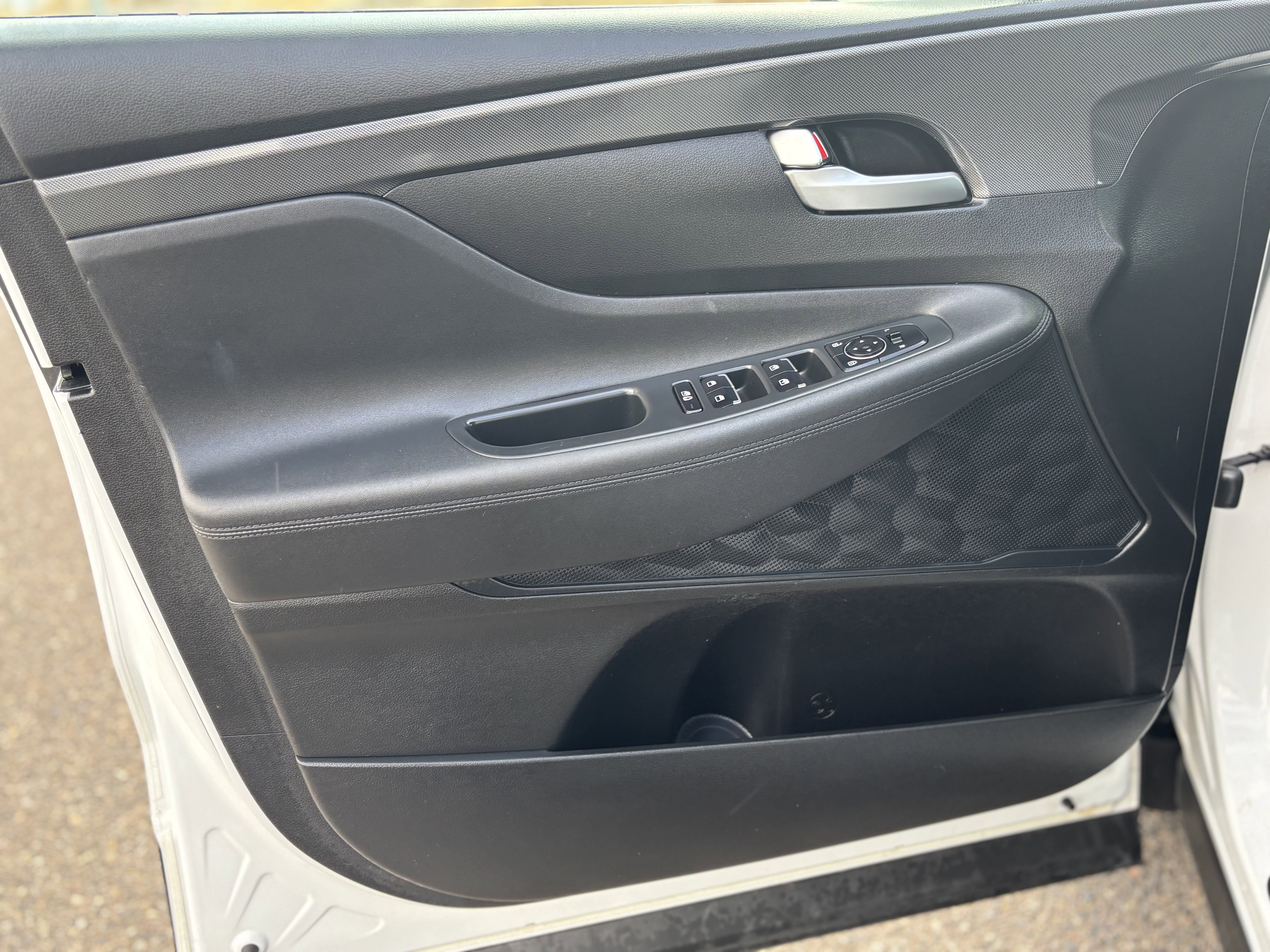 Used 2021 Hyundai Santa Fe SEL image 12