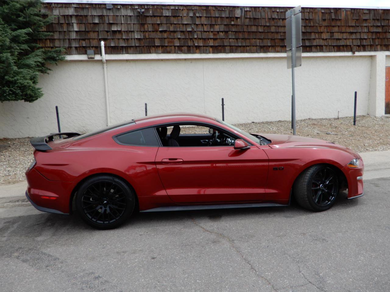 Used 2018 Ford Mustang GT w/ GT Performance Package image 4
