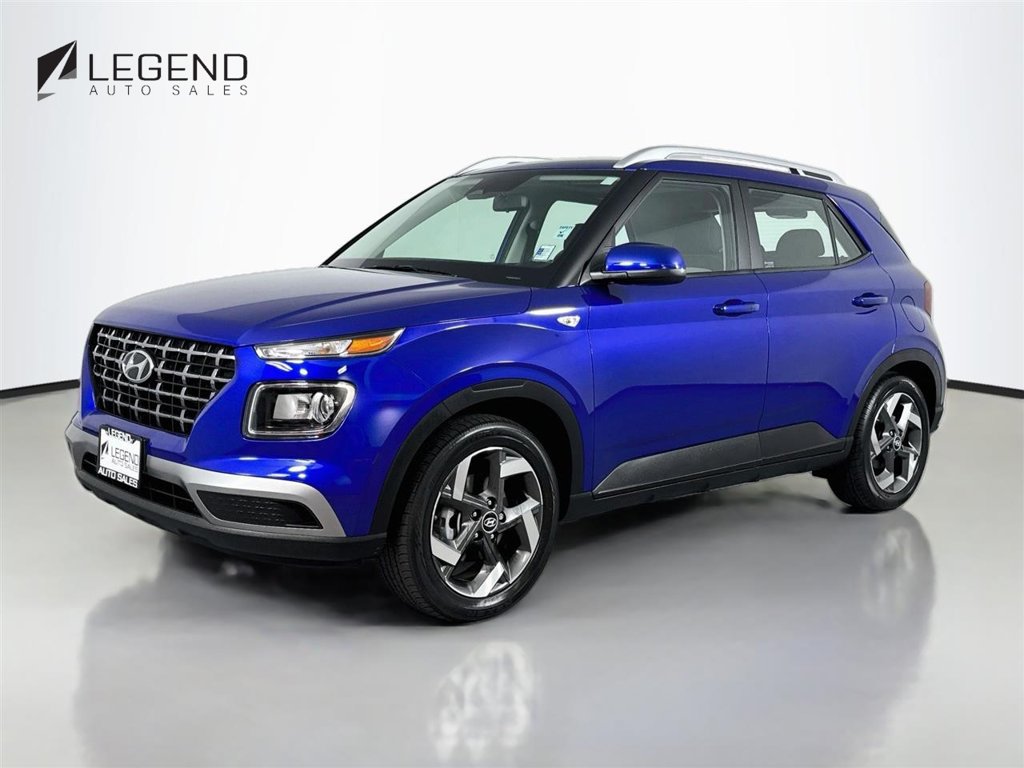 Used 2024 Hyundai Venue SEL FWD image 1