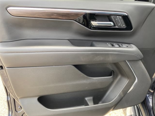 Certified 2025 Chevrolet Tahoe LT AWD/4WD image 16