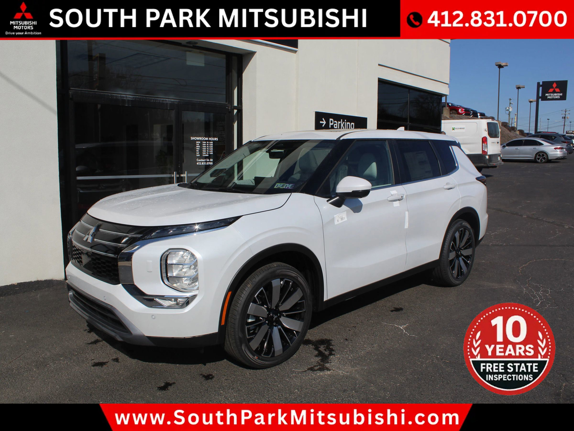 New 2025 Mitsubishi Outlander SE image 3