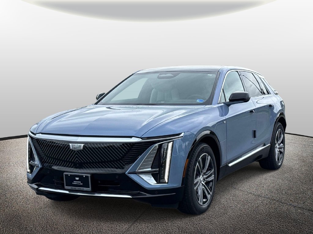 New 2027 Cadillac Lyriq Luxury w/ LPO, Floor Liner Package AWD/4WD image 5