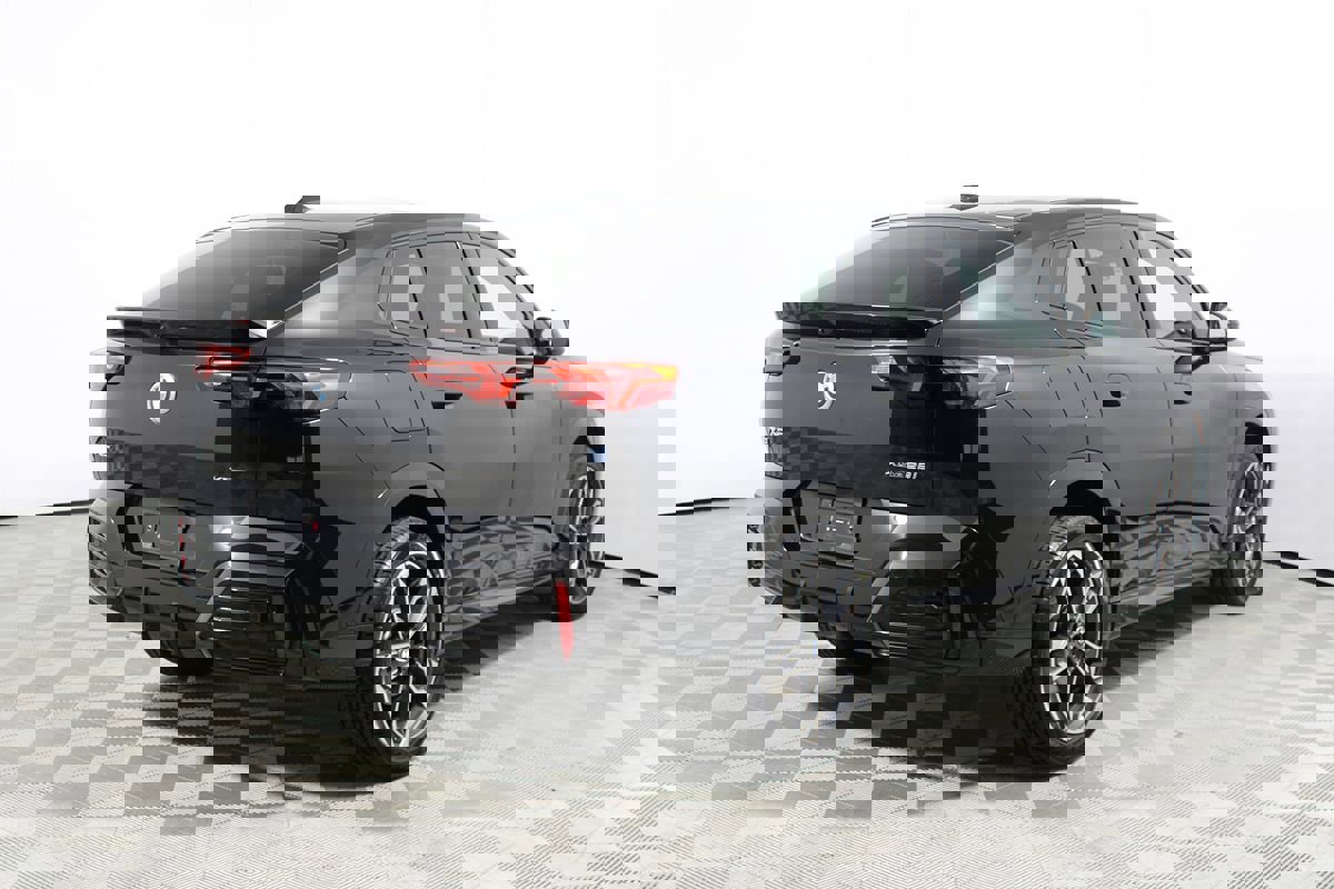 Used 2025 BMW X2 xDrive28i image 40