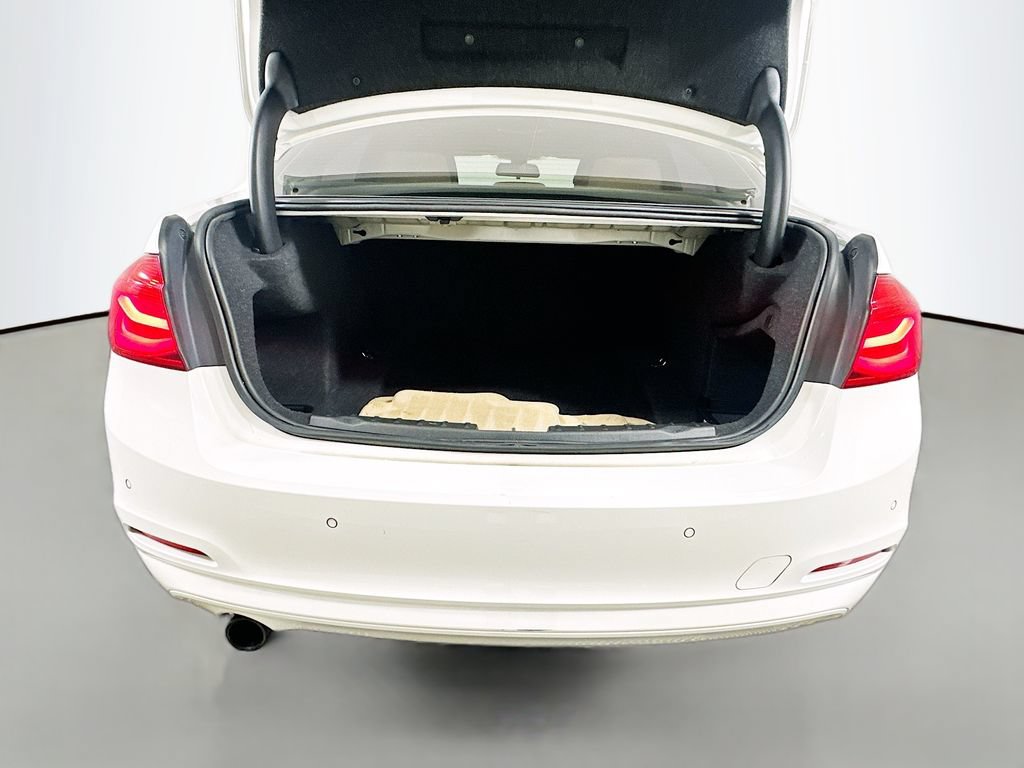 Used 2016 BMW 320i Sedan RWD image 26