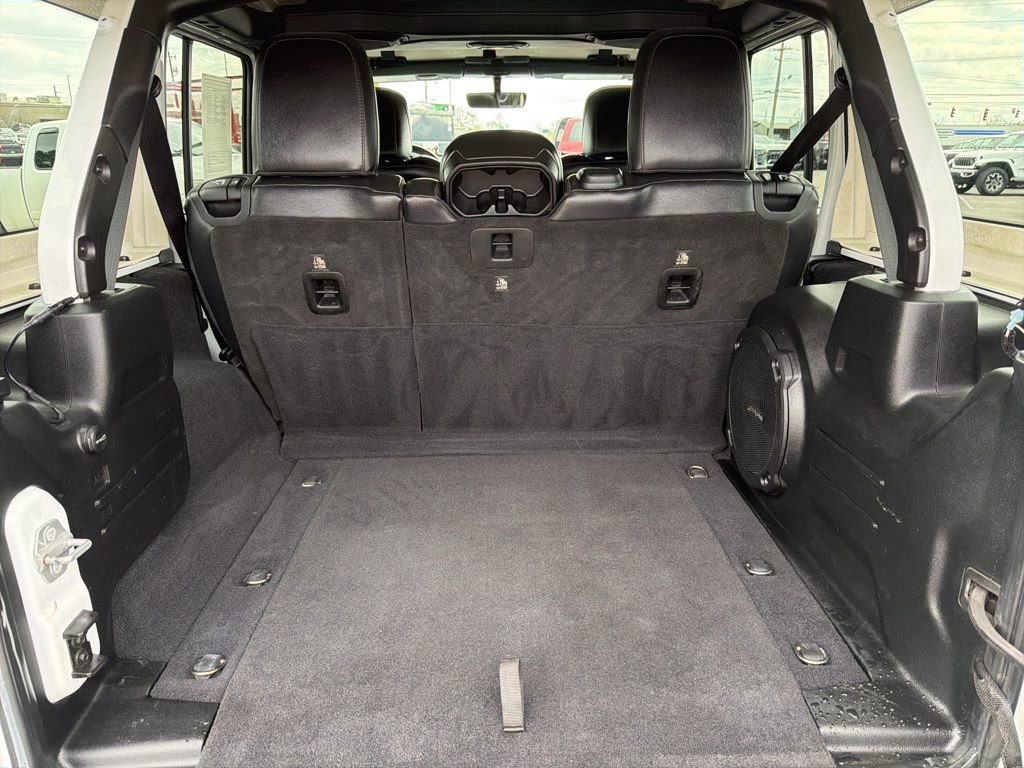 Used 2018 Jeep Wrangler Unlimited Rubicon image 8