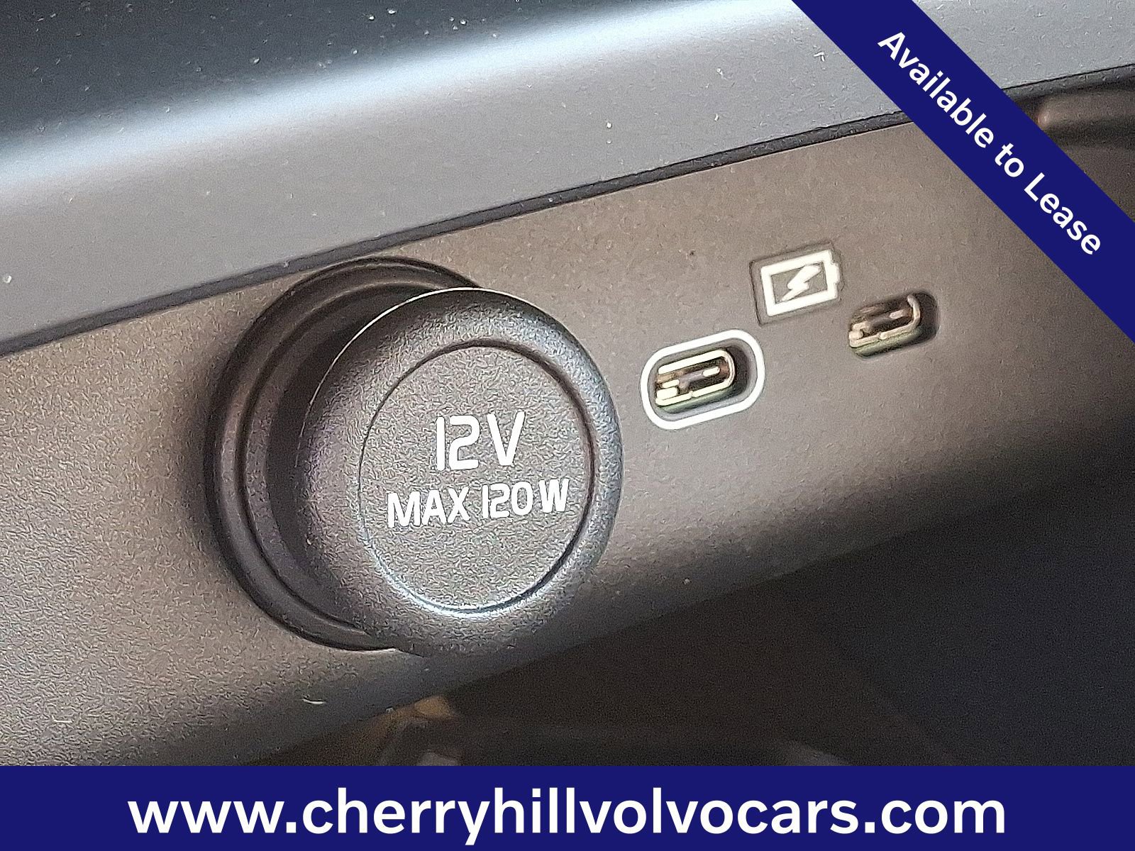 Certified 2026 Volvo XC40 B5 Plus w/ Protection Package Premier image 25