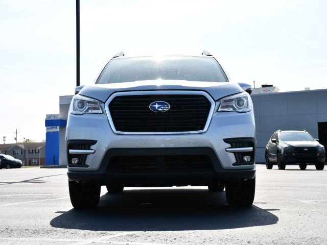 Used 2022 Subaru Ascent Touring AWD/4WD image 2