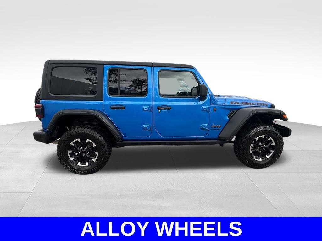 Used 2025 Jeep Wrangler Rubicon image 3