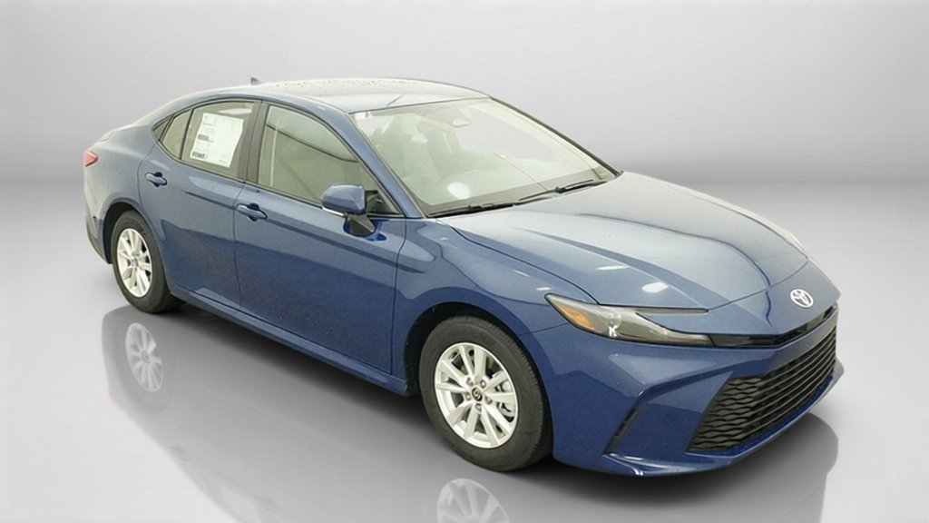 New 2026 Toyota Camry LE FWD image 5