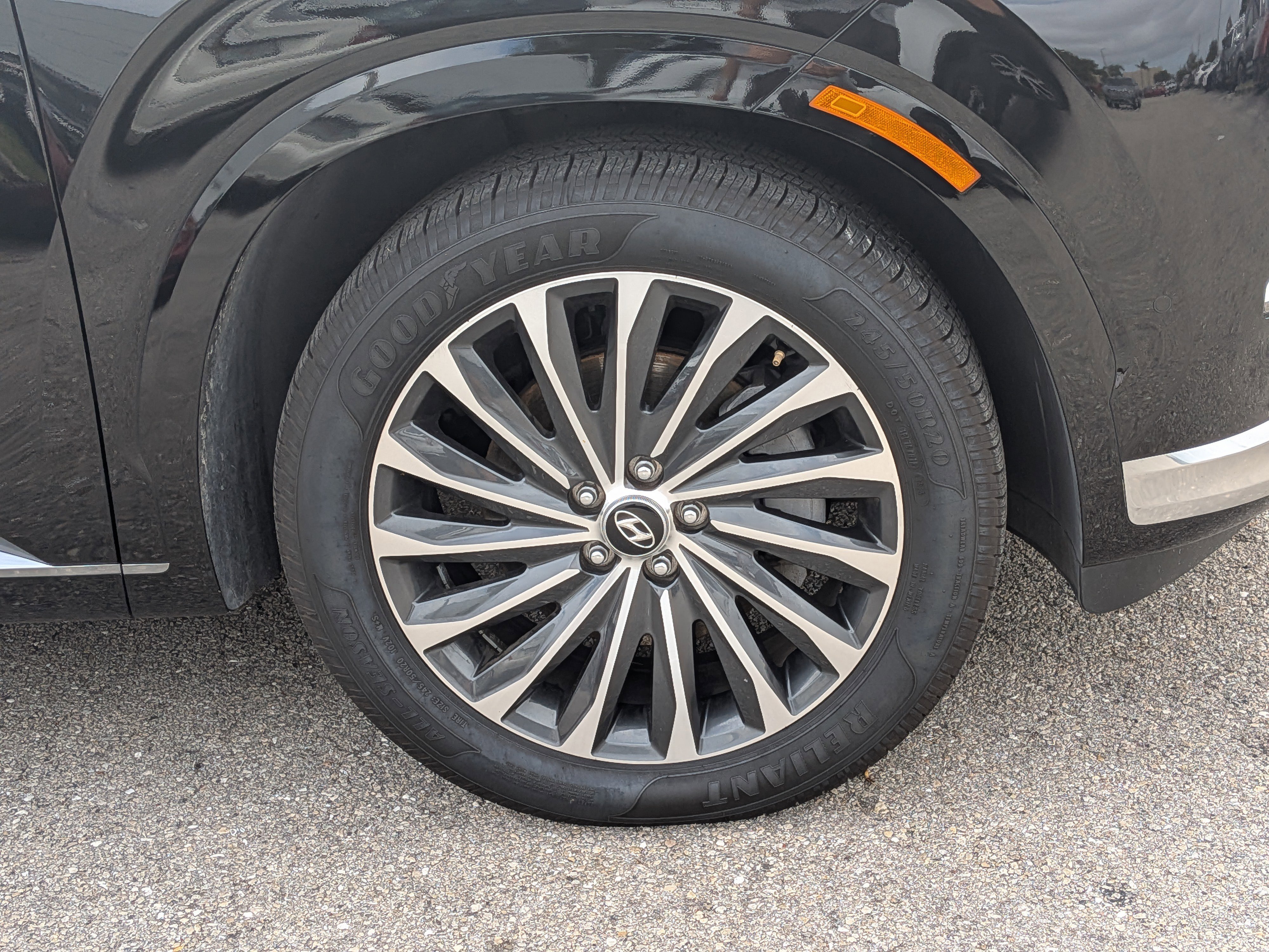 Used 2023 Hyundai Palisade Calligraphy FWD image 11