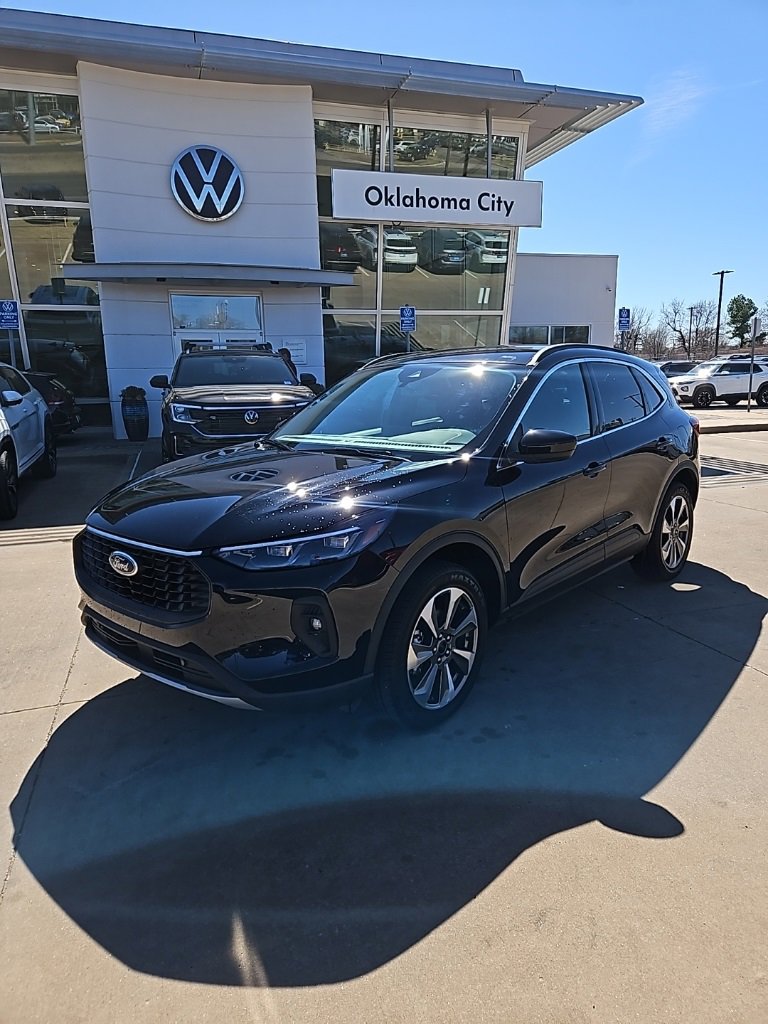 Used 2025 Ford Escape Platinum