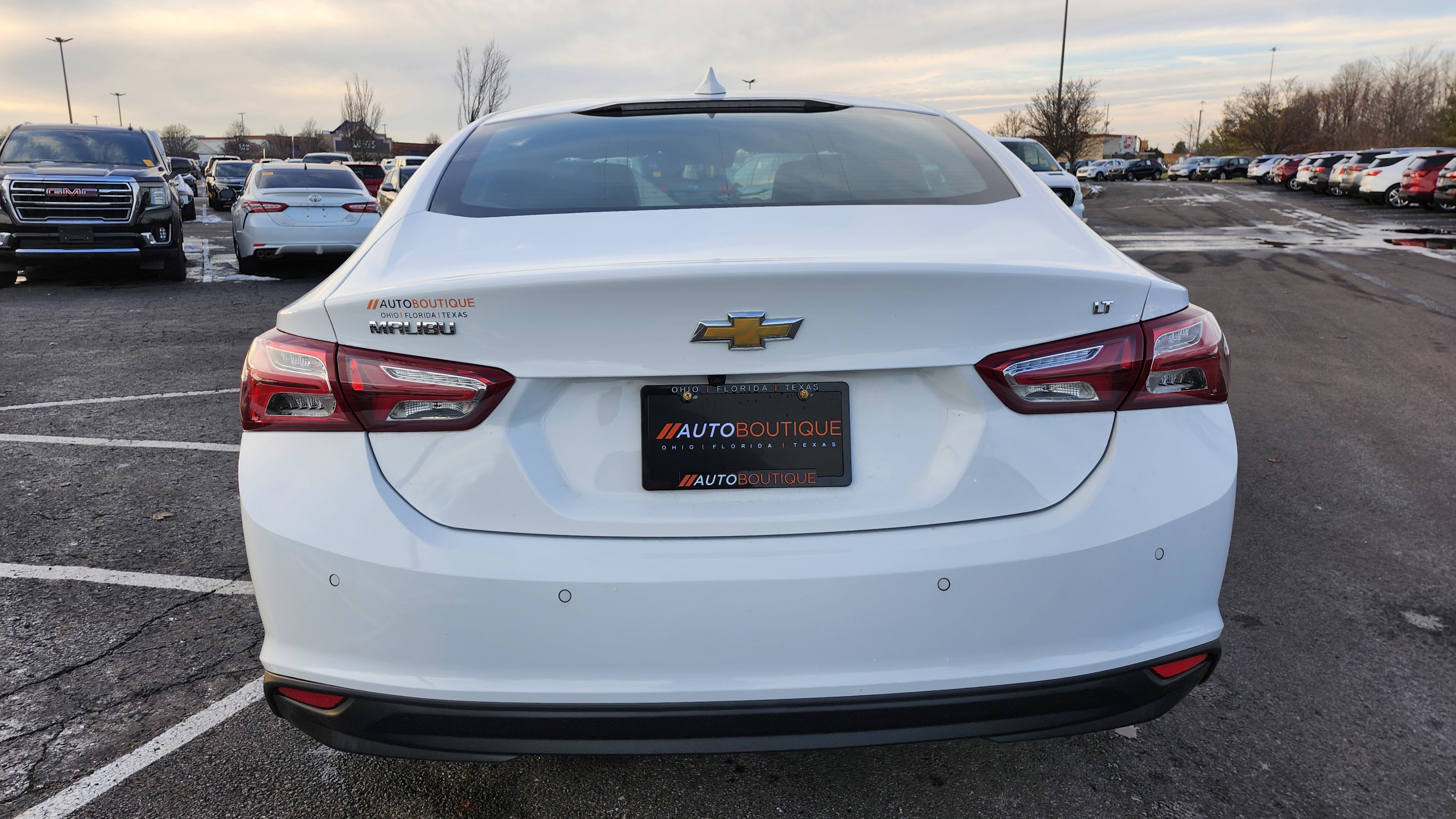 Used 2022 Chevrolet Malibu LT image 14