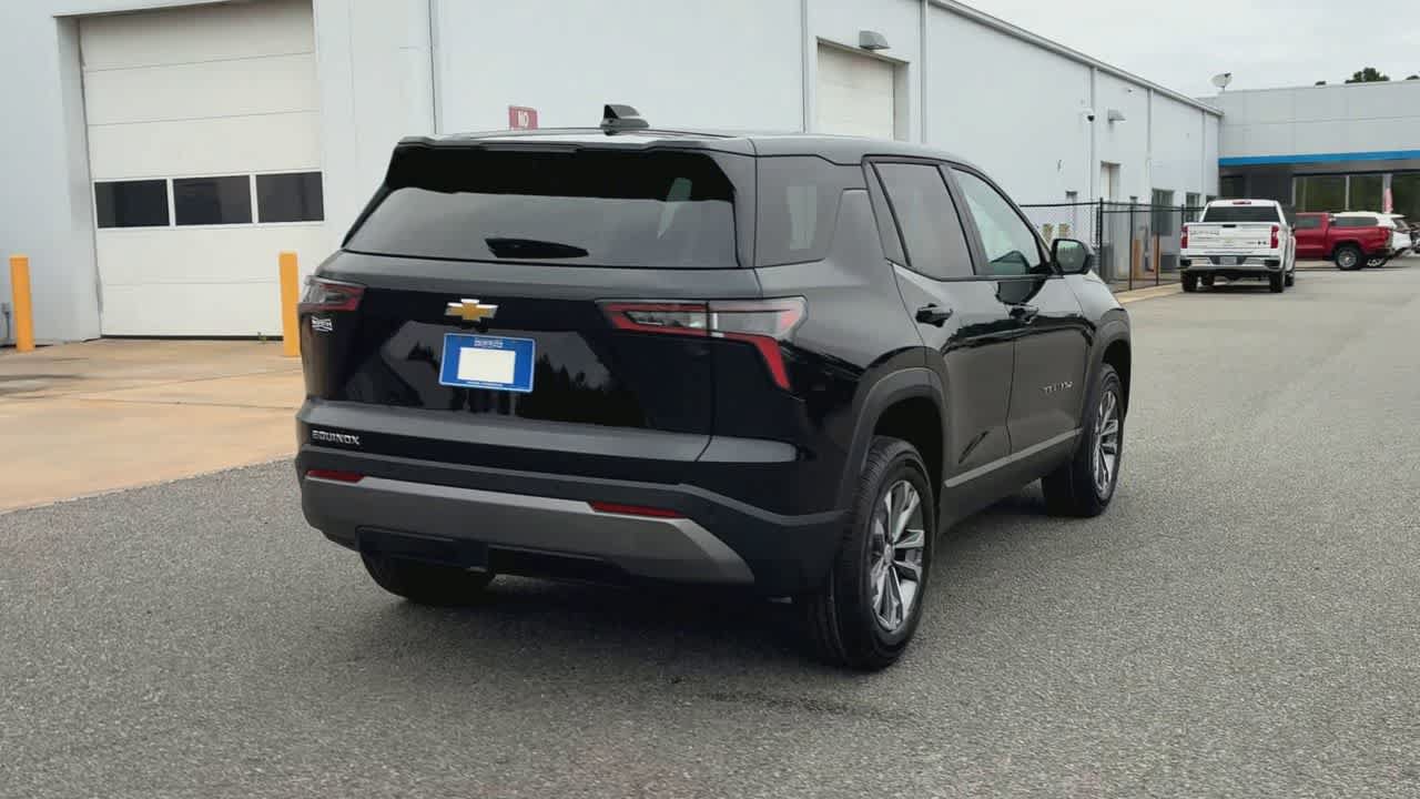 New 2027 Chevrolet Equinox LT w/ Safety and Technology Package FWD image 8