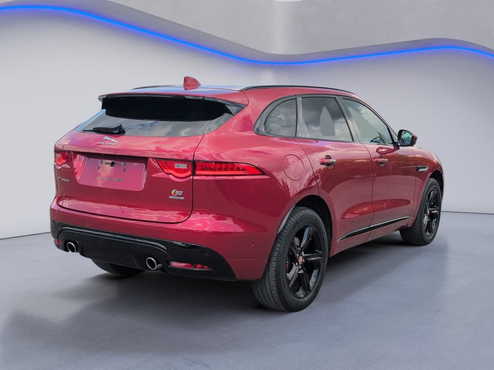 Used 2017 Jaguar F-PACE S AWD/4WD image 3