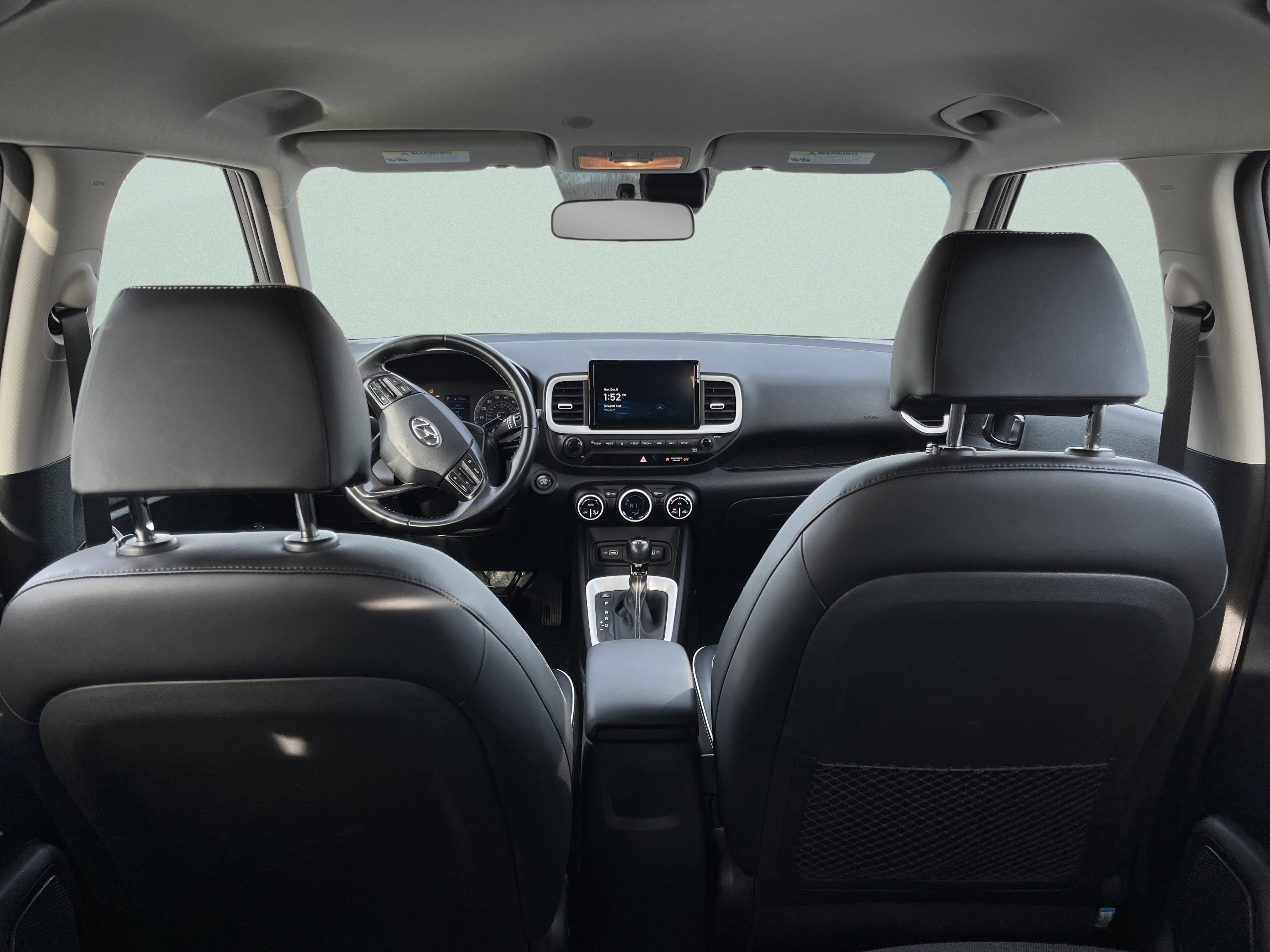 Used 2022 Hyundai Venue Limited FWD image 13
