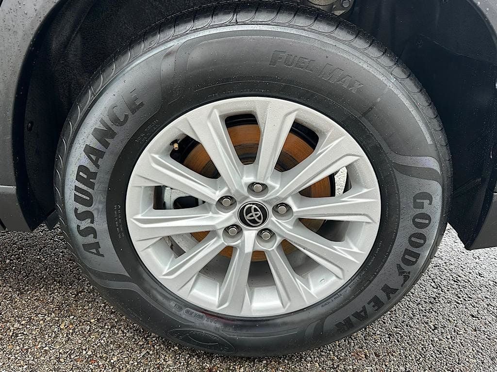 Certified 2024 Toyota Grand Highlander AWD image 28